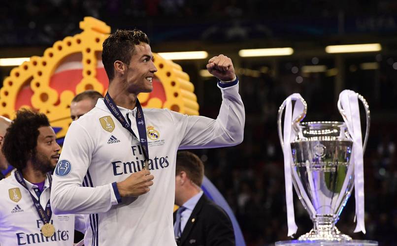 梅罗时代终章将至，哈兰德是否会成为世界杯新王候选人？（梅罗谢幕在即，哈兰德会是世界杯新王热门吗？）