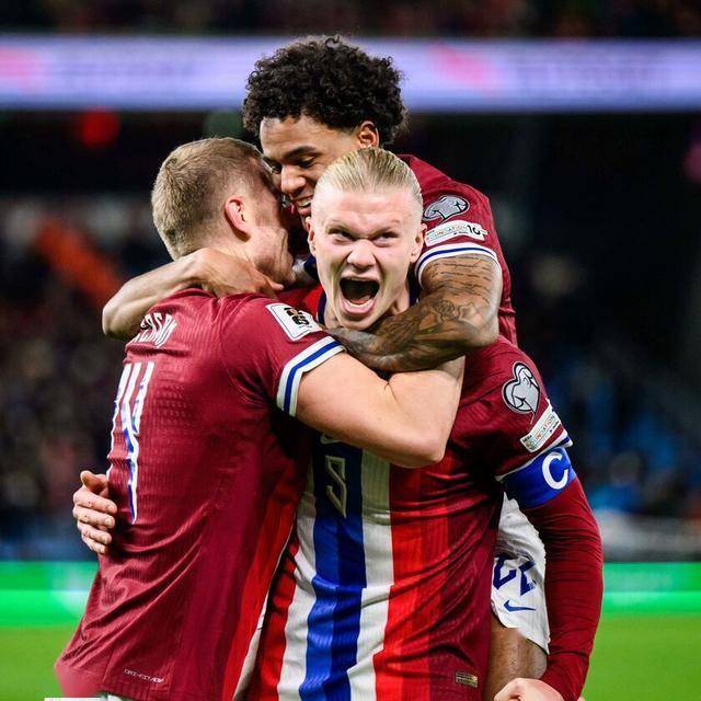 曼联12天4战!对纽卡+3支保级队，全取12分有望进前四争欧冠席位（曼联12天连踢4场：战纽卡加三支保级队，若满分12分有望跻身前四冲击欧冠）