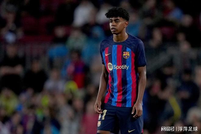 拜仁、巴萨有意，记者：阿斯拉尼想迈出下一步，不会长期留队