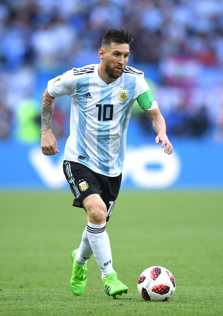 阿德耶米进球后做“安静点”手势，科瓦奇：为他的进球高兴