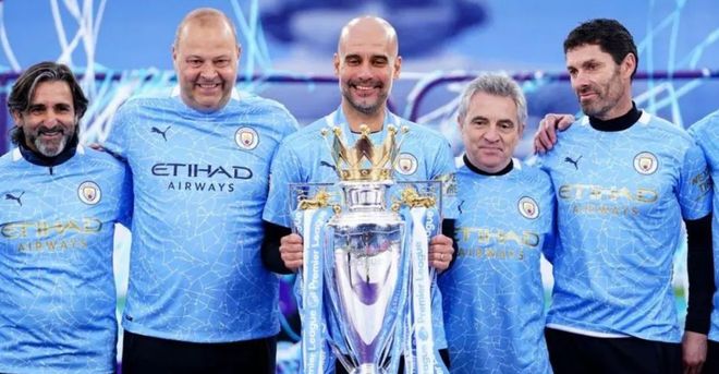 球员：你敢信？我都没看球门